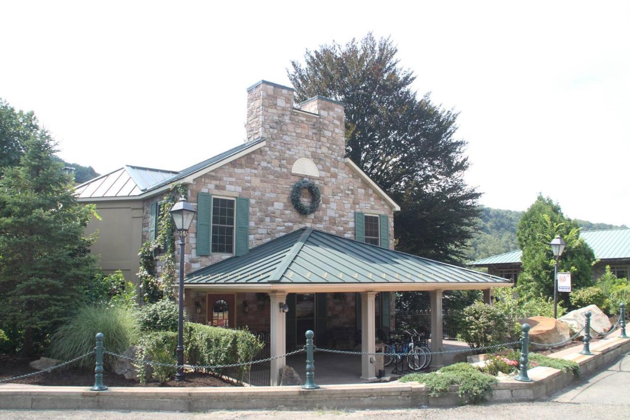 Emlenton Foxburg Inn מראה חיצוני תמונה